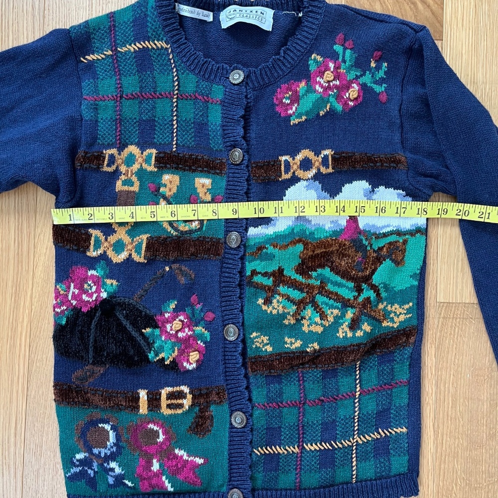 Vintage Equestrian Embroidered Patchwork Cardigan by Jantzen Classics - Picture 11 of 12
